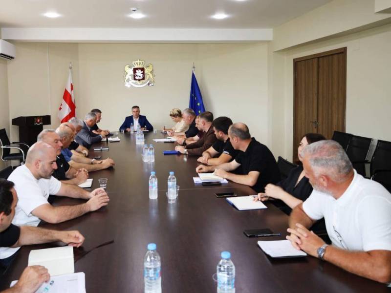 სახელმწიფო რწმუნებულის ადმინისტრაციაში პაპუნა მარგველიძის ხელმძღვანელობით...